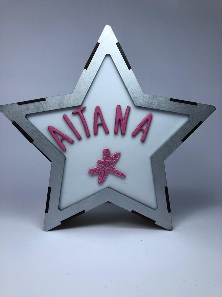 Lámpara de madera en forma de estrella. Personalizada con tu nombre - Imagen 5